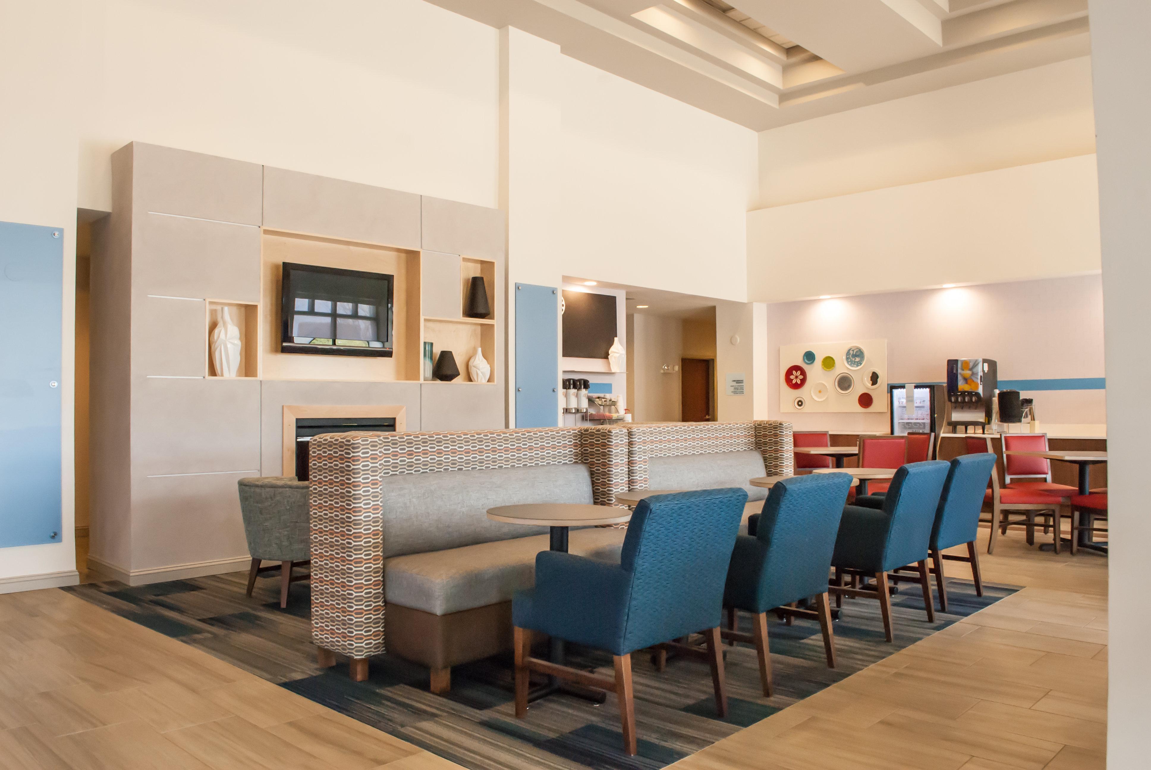 Holiday Inn Express Blacksburg By Ihg Экстерьер фото